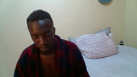 Snapshot of zlatann2012 chatting on February 10, 2026, 6:01 pm Zlatann2012 online show from February 10, 2026, 6:01 pm