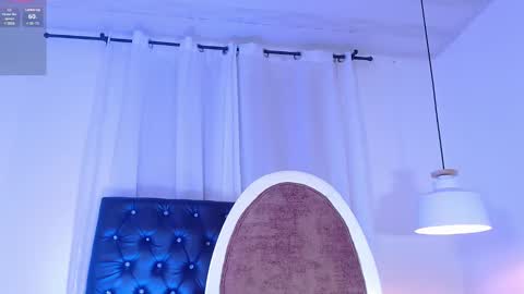 Snapshot of zoe_babygiirl chatting on December 5, 2024, 3:17 pm Salome online show from December 5, 2024, 3:17 pm