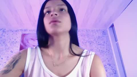 Snapshot of zoe_babygiirl chatting on February 1, 2025, 1:09 pm Salome online show from February 1, 2025, 1:09 pm