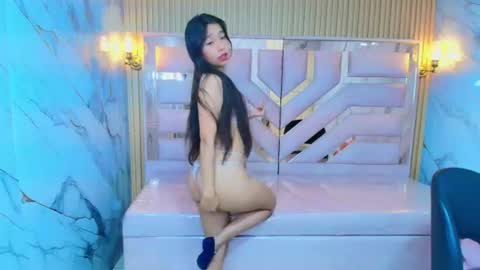 Snapshot of zoe_celeste_r chatting on July 17, 2026, 12:34 pm Zoe online show from July 17, 2026, 12:34 pm