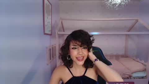 zoe_ch_ online show from January 9, 2025, 9:58 pm