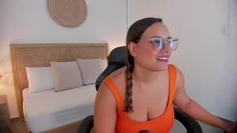 Snapshot of zoe_danae_ chatting on July 1, 2026, 12:51 pm Zoe online show from July 1, 2026, 12:51 pm