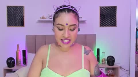 Zoe Gruber online show from October 18, 2025, 6:41 pm