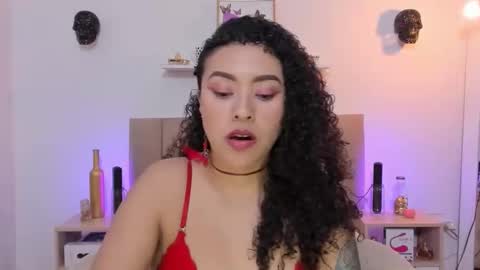 Zoe Gruber online show from October 26, 2025, 7:09 pm