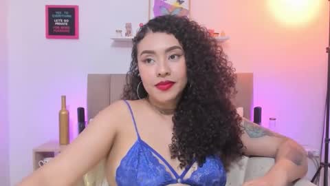 Zoe Gruber online show from November 8, 2025, 12:33 am