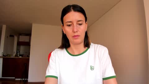 Snapshot of zoe_jeane_beker chatting on February 28, 2025, 9:55 pm ZOE online show from February 28, 2025, 9:55 pm