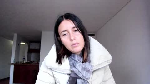 Snapshot of zoe_jeane_beker chatting on March 4, 2025, 11:00 pm ZOE online show from March 4, 2025, 11:00 pm