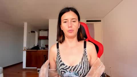 Snapshot of zoe_jeane_beker chatting on March 9, 2025, 8:52 pm ZOE online show from March 9, 2025, 8:52 pm