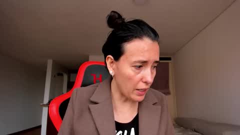 Snapshot of zoe_jeane_beker chatting on September 16, 2025, 9:05 pm ZOE online show from September 16, 2025, 9:05 pm