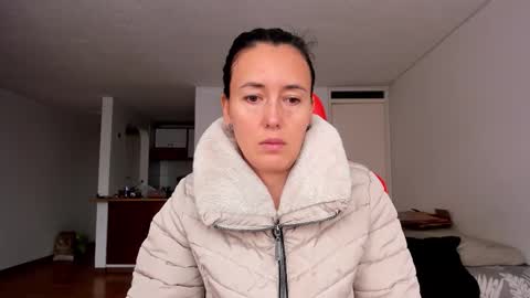 Snapshot of zoe_jeane_beker chatting on December 2, 2025, 9:32 pm ZOE online show from December 2, 2025, 9:32 pm