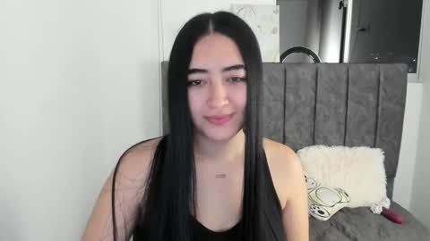 zoe_jones7 online show from September 12, 2025, 4:12 am