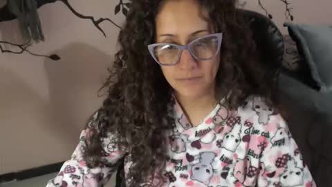 Zoe Koller online show from October 16, 2025, 11:33 am