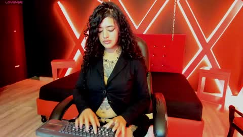 zoe  online show from April 10, 2026, 3:34 am