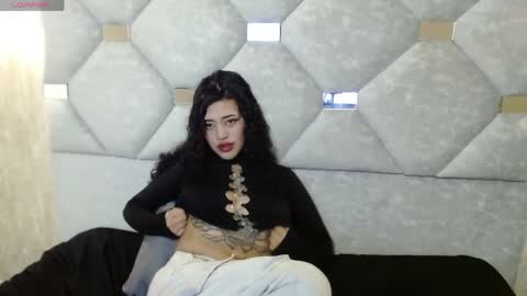 zoe  online show from May 28, 2026, 5:21 pm