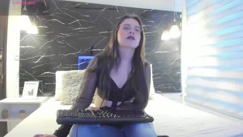 Zoe online show from January 15, 2026, 11:37 am