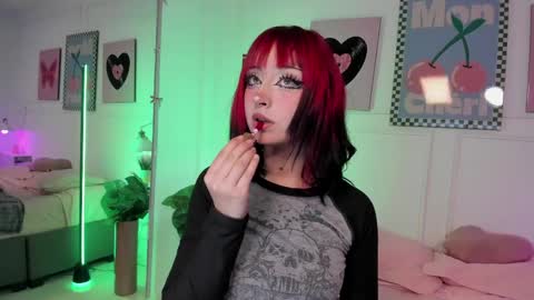 Snapshot of zoe_lynch_ chatting on June 3, 2026, 12:19 pm Zoe Lynch online show from June 3, 2026, 12:19 pm