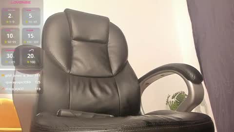 zoe_millerx online show from March 12, 2025, 11:33 pm