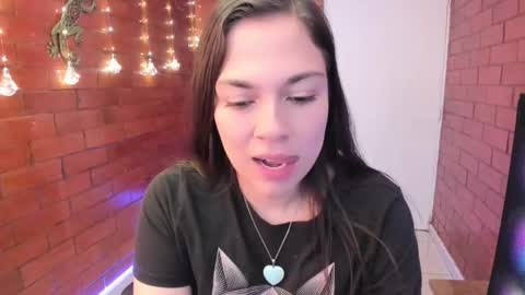 Zoe  online show from October 3, 2025, 1:52 pm