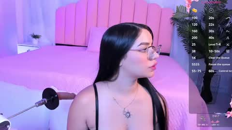 Zoe online show from February 13, 2025, 5:33 pm