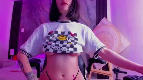 zoe_rosse00 online show from September 27, 2025, 11:48 am