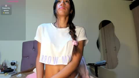 Snapshot of zoe_storm2 chatting on May 29, 2026, 12:30 am Zoe online show from May 29, 2026, 12:30 am