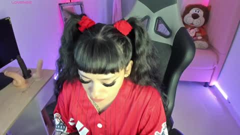 zoe_sullivan_ online show from January 31, 2025, 9:48 am