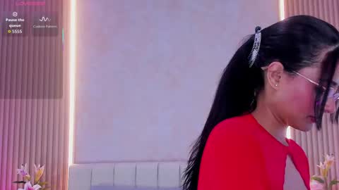 zoebarlowe online show from October 21, 2025, 7:14 pm