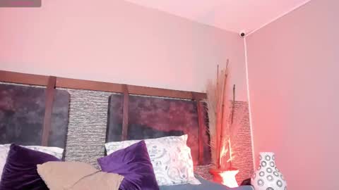 Zoe online show from March 5, 2025, 1:50 pm