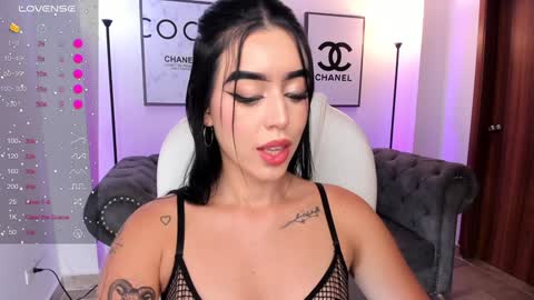  zoee jackson online show from January 2, 2025, 6:34 pm