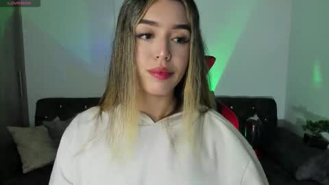  zoee jackson online show from November 7, 2025, 2:22 am