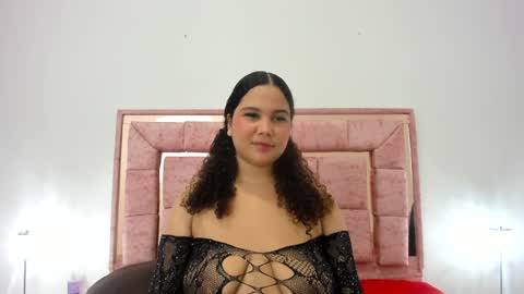 zoee online show from January 10, 2025, 3:07 am