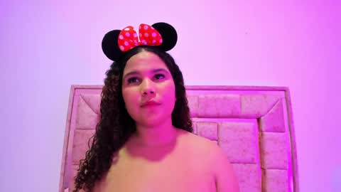 zoee online show from January 11, 2025, 9:26 am