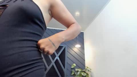 Zoe 3 online show from September 24, 2025, 5:49 pm