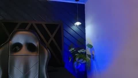 Zoe 3 online show from March 26, 2026, 5:18 pm