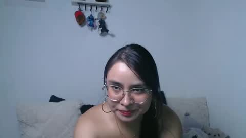 Snapshot of zoeeeth__ chatting on May 9, 2026, 3:23 am Zoe online show from May 9, 2026, 3:23 am