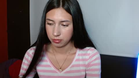 Laura  online show from December 22, 2024, 8:25 pm