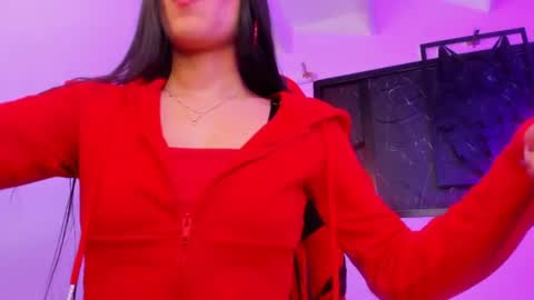 Laura  online show from July 15, 2026, 4:51 am