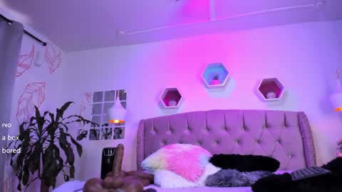 Zoe online show from January 7, 2025, 5:20 pm