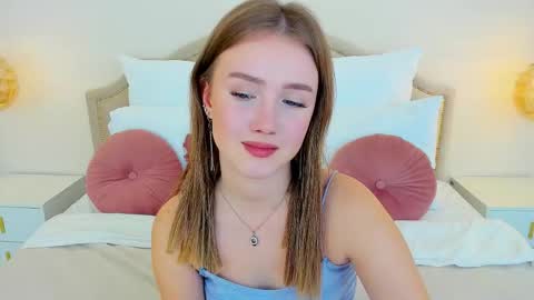 Zoe online show from December 5, 2025, 1:31 pm