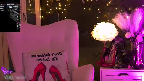 ZoeMesmerize online show from November 3, 2025, 11:33 am