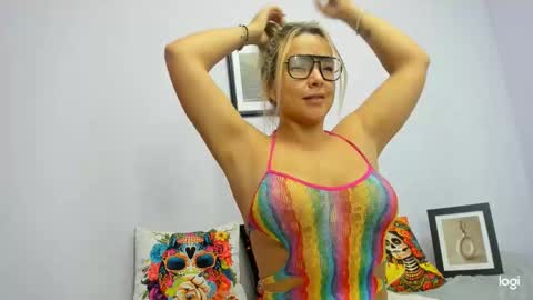 Isabella online show from September 23, 2025, 2:03 am