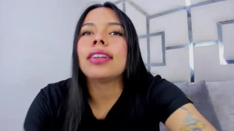 ZoeSwam online show from September 15, 2025, 12:49 pm