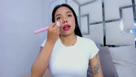 ZoeSwam online show from October 8, 2025, 1:31 pm