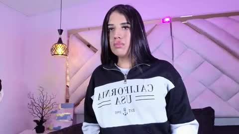 Zoe online show from March 19, 2026, 12:53 pm