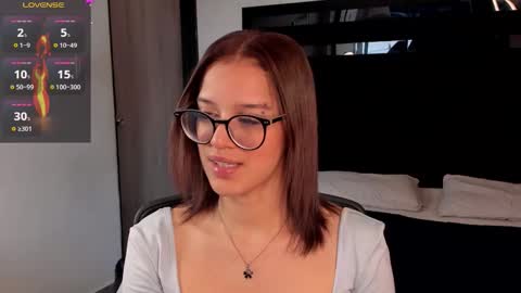 Zoe online show from October 10, 2025, 2:27 pm