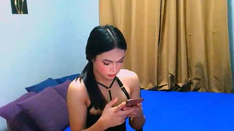 Snapshot of zoey_pleasure chatting on October 15, 2025, 7:30 am zoey online show from October 15, 2025, 7:30 am