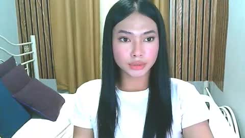 Snapshot of zoey_pleasure chatting on December 1, 2025, 11:04 am zoey online show from December 1, 2025, 11:04 am