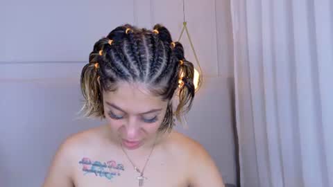 Zoey online show from July 22, 2026, 1:25 pm