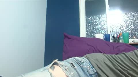 Snapshot of zoeyportland chatting on March 28, 2026, 9:42 am Zoey Portland online show from March 28, 2026, 9:42 am