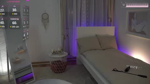 zoezolton online show from March 8, 2025, 5:54 pm